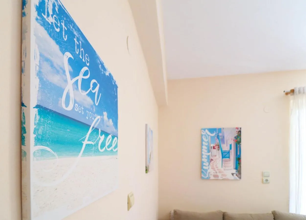 Neranxi Apartament Himare Inn